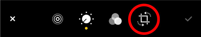 iOS 14のトリミング・画像回転のアイコンは画面下の右側に